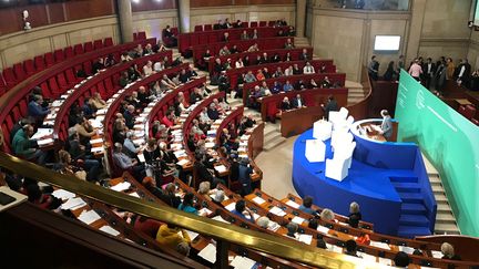 Convention citoyenne pour le climat au CESE (Conseil économique, social et environnemental) à Paris. Photo d'illustration. (SIXTINE LYS / FRANCE-INTER)