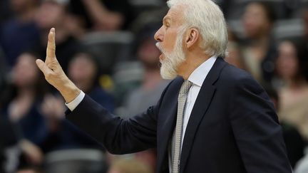 Gregg Popovich, l'entraîneur des San Antonio Spurs (MATTHEW STOCKMAN / GETTY IMAGES NORTH AMERICA)