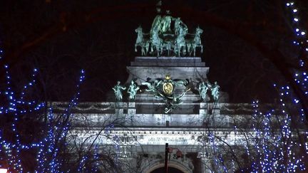 Noël : le charme de Bruxelles, parée de ses habits de lumières