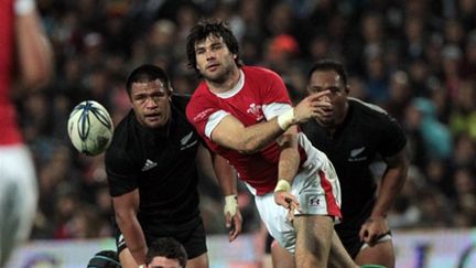 Le demi de mêlée gallois Mike Phillips