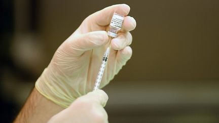 Covid-19 : le vaccin Pfizer-BioNTech propose de vacciner les adolescents âgés de 12 à 15 ans