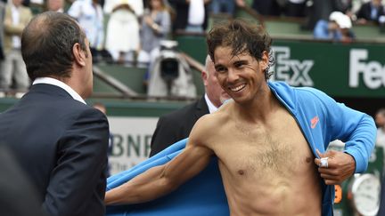 Roland-Garros : Quand Nadal visionne les basketteurs espagnols dans les coulisses