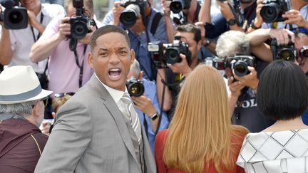 Le jury devant les photographes : Will Smith fait bande à part.
 (France 2 / Culture Box)