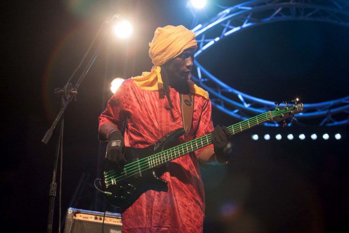 Le groupe nigérien Muhtar Gomara explore d'autres musiques. (Jalal Morchidi / ANADOLU AGENCY/AFP)