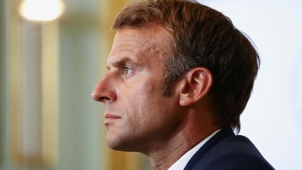 Politique : réunion de ministres autour d'Emmanuel Macron, et une campagne pour l'élection présidentielle déjà bien entamée