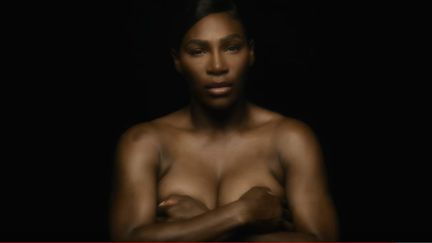 Serena Williams, joueuse de tennis dans son clip "I touch myself" pour la prévention du cancer du sein. (CAPTURE D'ÉCRAN YOUTUBE)