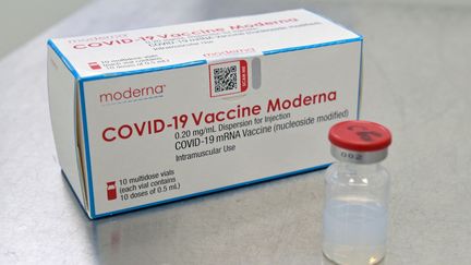 VRAI OU FAKE. Vaccins contre le Covid-19 : le jackpot pour Pfizer ou Moderna ?