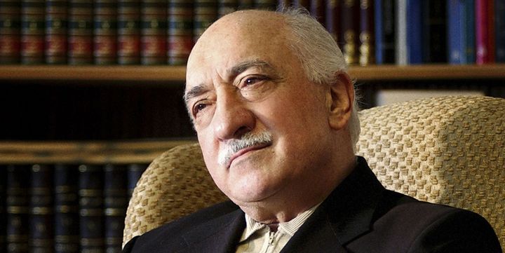 Le prédicateur islamique Fethullah Gülen dans sa résidence à Saylorsburg, en Pennsylvanie, le 28 décembre 2004. ( REUTERS / Selahattin Sevi / Zaman Daily via Cihan Nouvelles Agence)