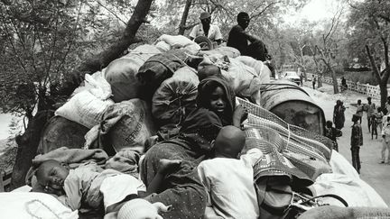 Fuyant les combats à Abéché, des refugiés arrivent à N’Djamena. (José Nicolas, extraite de l'ouvrage TCHAD 1980-1997 / Éditions Imogene)