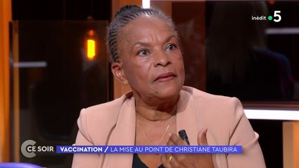 Vaccination en Guyane : Taubira répond à la polémique sur son choix de ne pas appeler à se faire vacciner