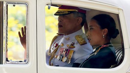 Thaïlande : qui est Rama X, ce roi excentrique sans couronne ?