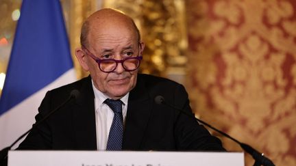 Jean-Yves Le Drian, le 28 janvier 2022 à Paris. (THOMAS COEX / AFP)