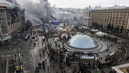 La contestation, qui a mobilis&eacute; des centaines de milliers de personnes, s'est transform&eacute;e au fil des semaines en un rejet du r&eacute;gime du pr&eacute;sident Viktor Ianoukovitch. ( VASILY FEDOSENKO / REUTERS)