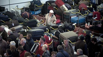 Bagages à Roissy (AFP/ BERTRAND LANGLOIS)