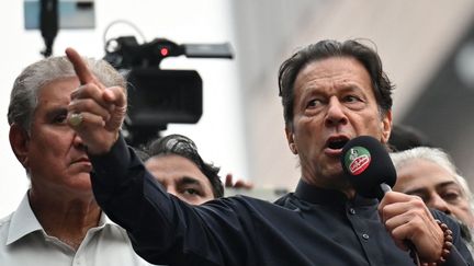 L'ancien Premier ministre pakistanais Imran Khan, le 1er novembre 2022, à Gujranwala (Pakistan).&nbsp; (ARIF ALI / AFP)