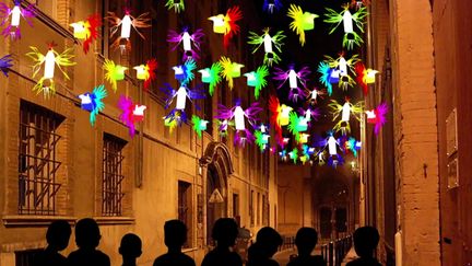 Simulation du rendu de l'œuvre "Gazouillis" lors de la Fête des Lumières 2022. (France 3 Rhône-Alpes J. Sauvadon / S. Letournel /S. Sauron)