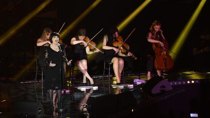 Mireille Mathieu lors du concert-hommage à Notre-Dame aux Invalides, le 20 avril 2019 (BERNARD BARBEREAU / FRANCE TV)