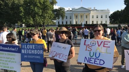 Manifestation devant la Maison Blanche,&nbsp;en septembre 2017, contre la suppression du programme Daca (Deferred Action for Childhood Arrivals), mis en place par Barak Obama. (GREGORY PHILIPPS / RADIO FRANCE)