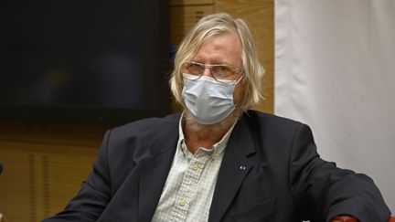 Le professeur Didier Raoult lors de son audition devant la commission du Sénat sur la gestion de la pandémie de Covid-19, le 15 septembre 2020 à Paris. (Daniel Pier / NurPhoto / NurPhoto via AFP)