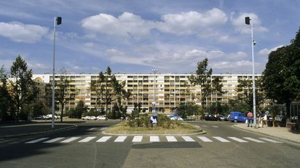 Le quartier de Surville, à&nbsp;Montereau-Fault-Yonne (Seine-et-Marne), le 6 mars 2010. (STEPHANE OUZOUNOFF / PHOTONONSTOP / AFP)