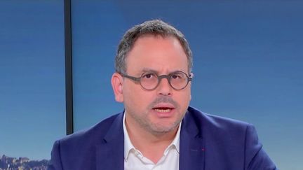 Budget 2025 : On est dans une déresponsabilisation collective estime Aurélien Rousseau