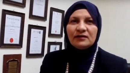 Hana Khatib, la magistrate nommée juge dans un tribunal islamique en Israël. (Capture d&#039;écran du compte twitter en arabe de l&#039;Etat d&#039;Israël)