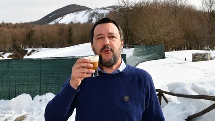 Le ministre de l'Intérieur&nbsp;Matteo Salvini, à&nbsp;Rivisondoli, le 8 février 2019. (ALBERTO PIZZOLI / AFP)