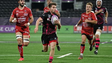 Le demi de mêlée de Bristol Harry Randall face au RCT (CHRISTOPHE SIMON / AFP)