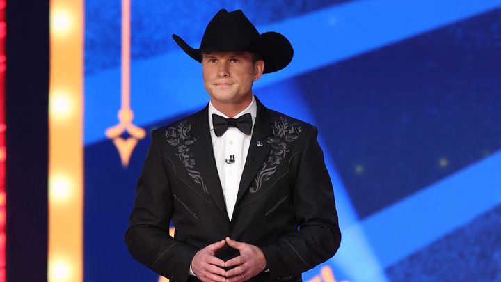 Pete Hegseth sur scène lors de la cérémonie des "Fox Nation Patriot Awards", le 16 novembre 2023 à Nashville (Tennessee, Etats-Unis). (TERRY WYATT / GETTY IMAGES NORTH AMERICA VIA AFP)