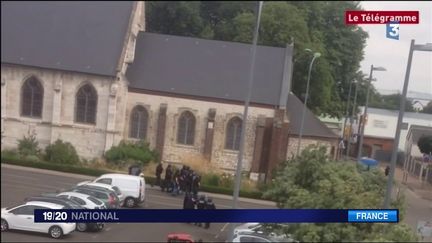 Capture d'écran d'un reportage diffusé le 25 juillet 2017 consacré à&nbsp;l'assaut à Saint-Etienne-du-Rouvray. (FRANCE 3)