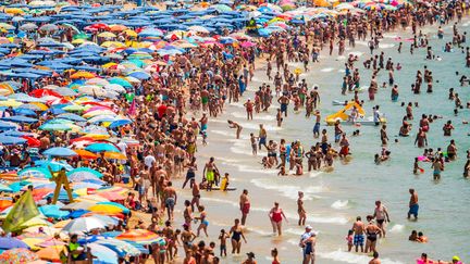 &nbsp; (Plage de Benidorm en Espagne durant l'été 2015 © GettyImages)