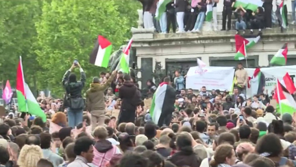 Guerre à Gaza : large mobilisation place de la République, à Paris (franceinfo)