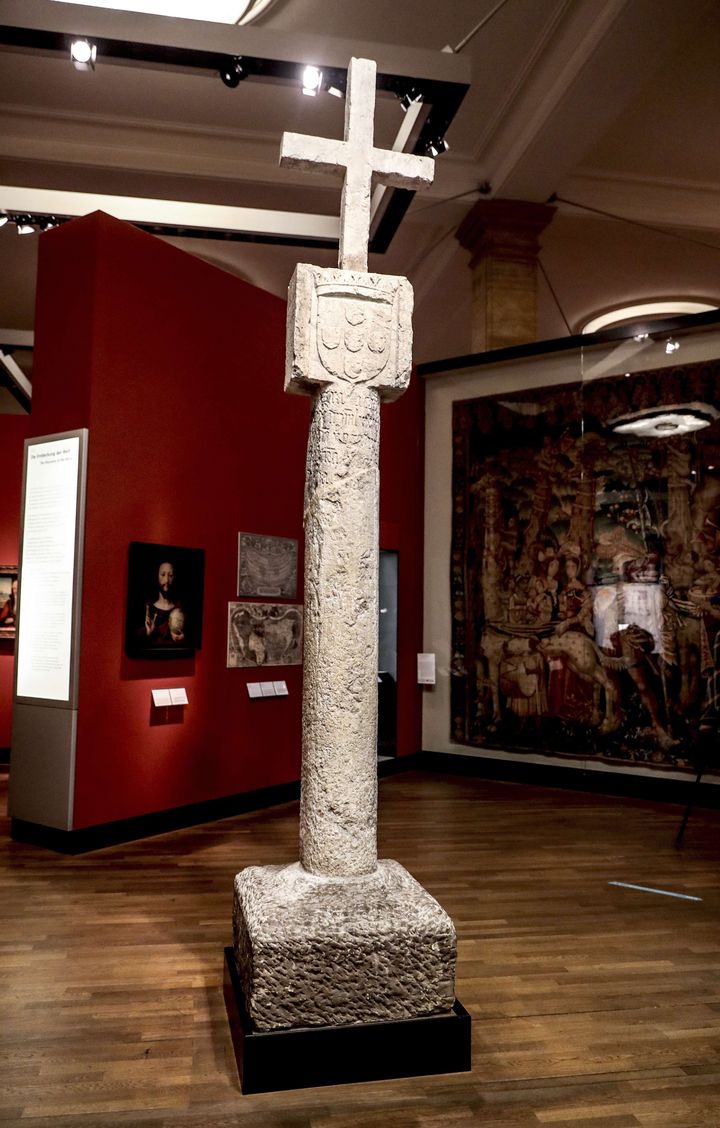 La croix de Cape Cross dans le Musée historique allemand à Berlin le 17 mai 2019. (BRITTA PEDERSEN/AP/SIPA / AP)