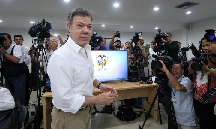 A Carthagène, le président colombien Juan Manuel Santos est fier de confirmer que l'épave trouvée est bien celle du San José, coulé il y 307 ans. 
 (RICARDO MALDONADO ROZO/EPA/MaxPPP)