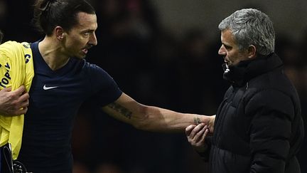 Zlatan Ibrahimovic pourrait, selon The Guardian, retrouver José Mourinho cet été. (FRANCK FIFE / AFP)