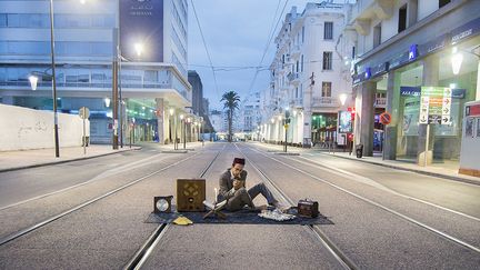 Youssef Lahrichi est né en 1985 à Fès. Installé depuis 2010 à Casablanca, il pratique le théâtre et la photographie. Il essaye à travers ses images d’offrir un regard neuf sur l’humain et l’environnement qui l’entoure.&nbsp; &nbsp; (YOUSSEF LAHRICHI)