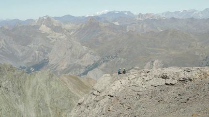 Dans les Alpes, le nombre d’éboulements est en nette augmentation depuis une quinzaine d’années.&nbsp;L’inquiétude grandit auprès des habitants et de la communauté scientifique. (FRANCEINFO)