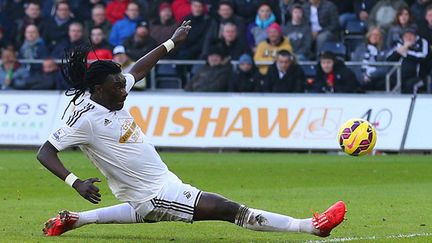 Bafé Gomis avec son maillot de Swansea (KIERAN MCMANUS / BACKPAGE IMAGES LTD)