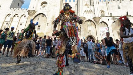 La grande parade du Off d'Avignon 2013, le 7 juillet
 (Boris Horvat / AFP)