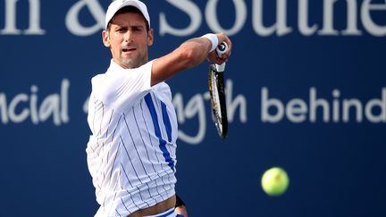 Novak Djokovic s'est débarrassé de Tennys Sandgren en deux sets (MATTHEW STOCKMAN / GETTY IMAGES NORTH AMERICA)