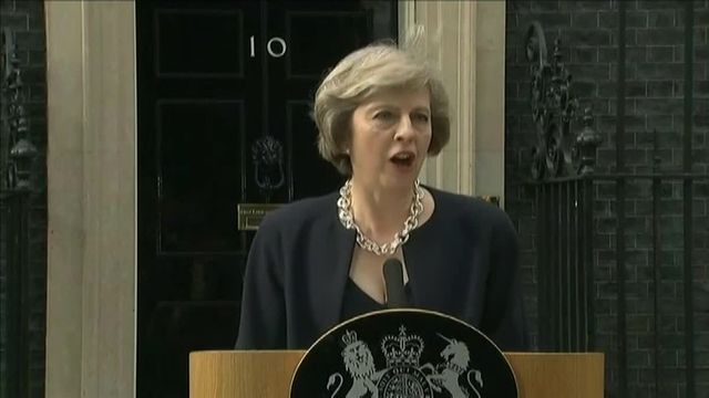 Theresa May est officiellement investie Première ministre du Royaume-Uni