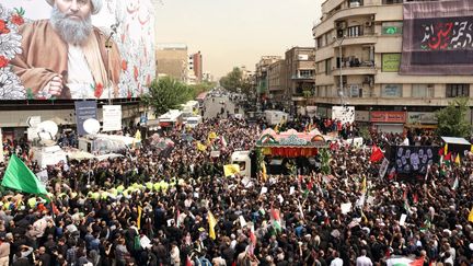 Des Iraniens participent aux funérailles du chef du Hamas Ismaïl Haniyeh, le 1er août 2024 à Téhéran. (AFP)