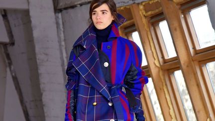 Sacai ah 2018-19, à Paris, en mars 2018.
 (Swan Gallet/WWD/Shutter/SIPA)