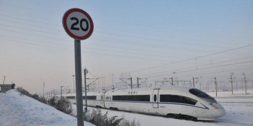 Le TGV chinois en 2013 (ZHANG QINGYUN / XINHUA)