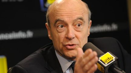 &nbsp; (Alain Juppé invité de France Info en duplex de France Bleu Gironde © RF/ Nathanaël Charbonnier)