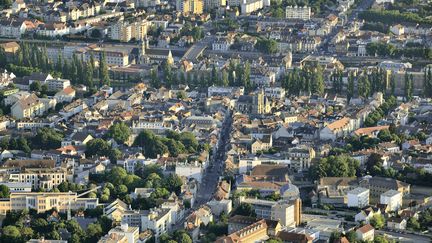 Vue a&eacute;rienne de Melun (Seine-et-Marne), o&ugrave; l'affaire a &eacute;t&eacute; jug&eacute;e. (LIONEL LOURDEL / AFP)