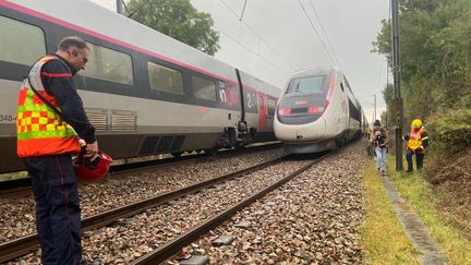 Photo partagée sur X par l'un des passagers du TGV Rennes-Montpellier du dimanche 22 septembre 2024, finalement revenu à son point de départ près de six heures plus tard. (CAPSULE D'ÉCRAN)