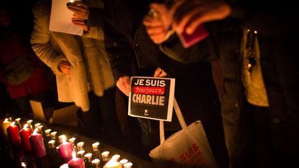 Un hommage a été rendu aux victimes de l'attaque contre Charlie Hebdo, le 7 janvier 2017, place de la République à Paris. (MAXPPP)