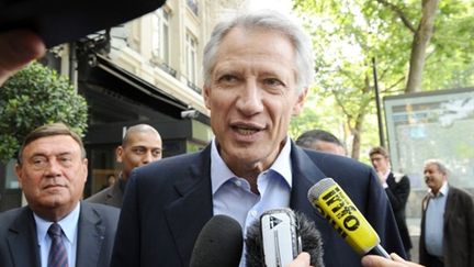 Dominique de Villepin, le 1er mai 2011 avant une réunion des cadres de son mouvement (AFP. M.Medina)