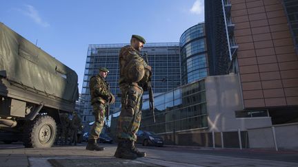 &nbsp; (La Belgique a relevé son niveau d’alerte terroriste et a déployé des soldats pour assurer la protection de cibles potentielles d'attaques © REUTERS/Yves Herman)